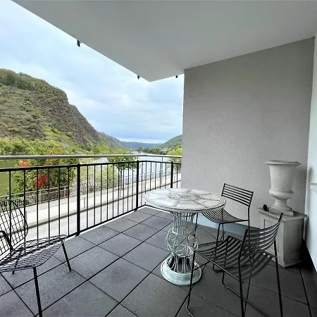 Moselufer, Aussicht Auf Burg Und Mosel, Barrierefrei , Balkon Cochem