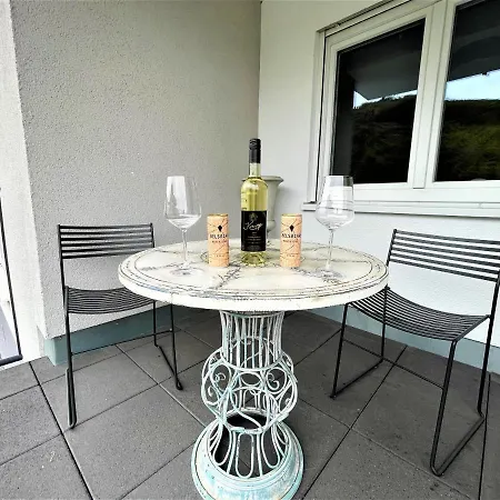 Apartment Moselufer, Schoenste Aussicht, Luxurioes, Netflix, Burg *