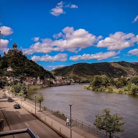 Villa Moselufer, Aussicht Auf Burg Cochem Und Mosel, Barrierefrei , Balkon 아파트 *